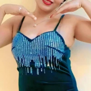 Curvy_shivani