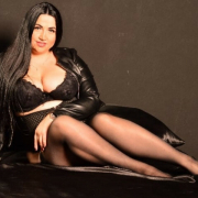 Ilona38DD