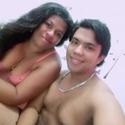 Couple_latina_hot
