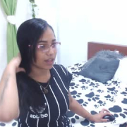 mia_deynn