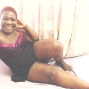 CurvyPearXX