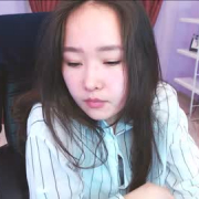 chloe_shy_