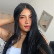 Lia_Thaylor_