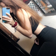 QueenBeeBee