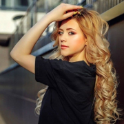 AshleyJohnson7
