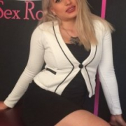 pamela-knox
