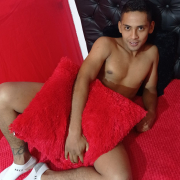 7Robert_Hot