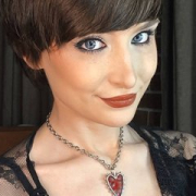RebeGoldNoir