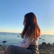 Lia_Bloom_