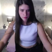 eva_petite_