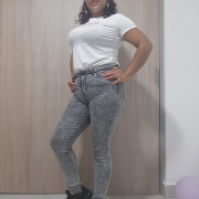 AntonellaBarker1