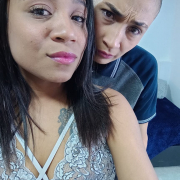 Lia_and_jenny