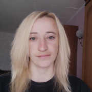 MelaniaGold25