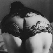 Curvy-Carmen24