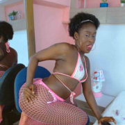 Shantal_Brunette1
