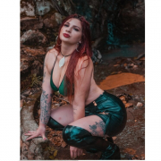 Sarah-Foxxx