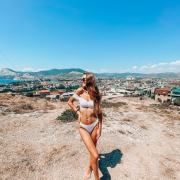 Mina_Viv