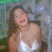 Kaylie_Hot