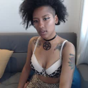 laraa_smith