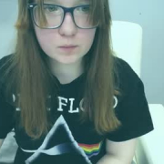 maisy_bloom