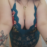 verynaughtybabygirl29