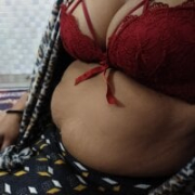 red_bra_girl