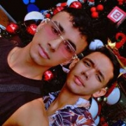 Coupletwink1