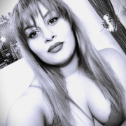 Miakallifa01