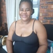 Queenbee7979