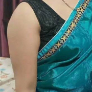 Priyaa24