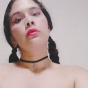-Emmasquirt28-