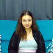 hollycurli