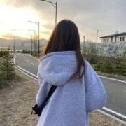 nika-still