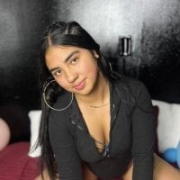 Abril_stoone
