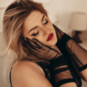 Kit_karina