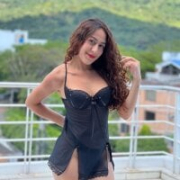 ELENA_SKINNY