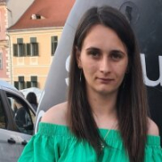 xYaya