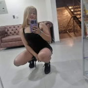 BlondieCherryHot