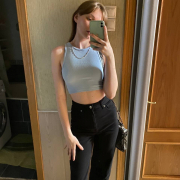 LilyRouz69