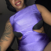 SluttyVee718