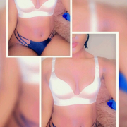 Petite_Dee_