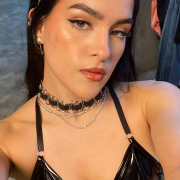 CHLOE_PLAY