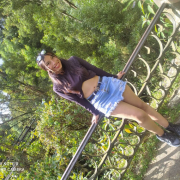 Chloe_Simmons