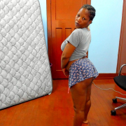 RoundAssHottie