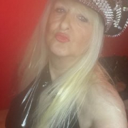 BlondMilfTascha