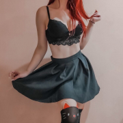 katy_feet_