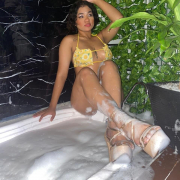 Mia_Laurentt_