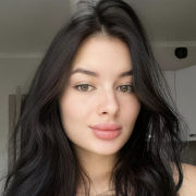 ladyDark01