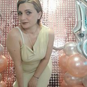 Amie_Adams82