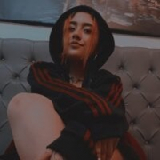 NiaStark_